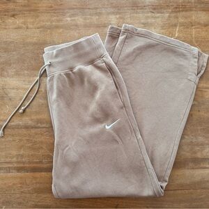 Nike sweatpants wide leg medium